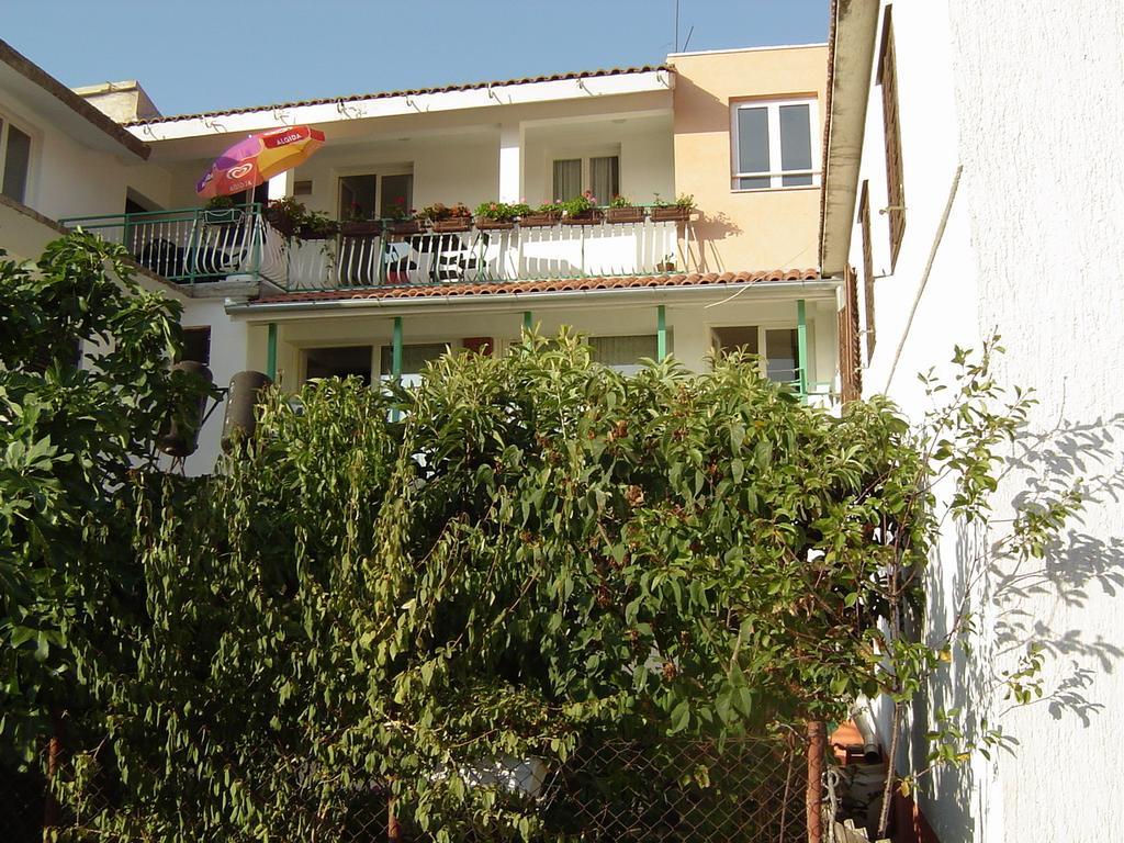 Apartments Danijela Tribalj Exterior foto